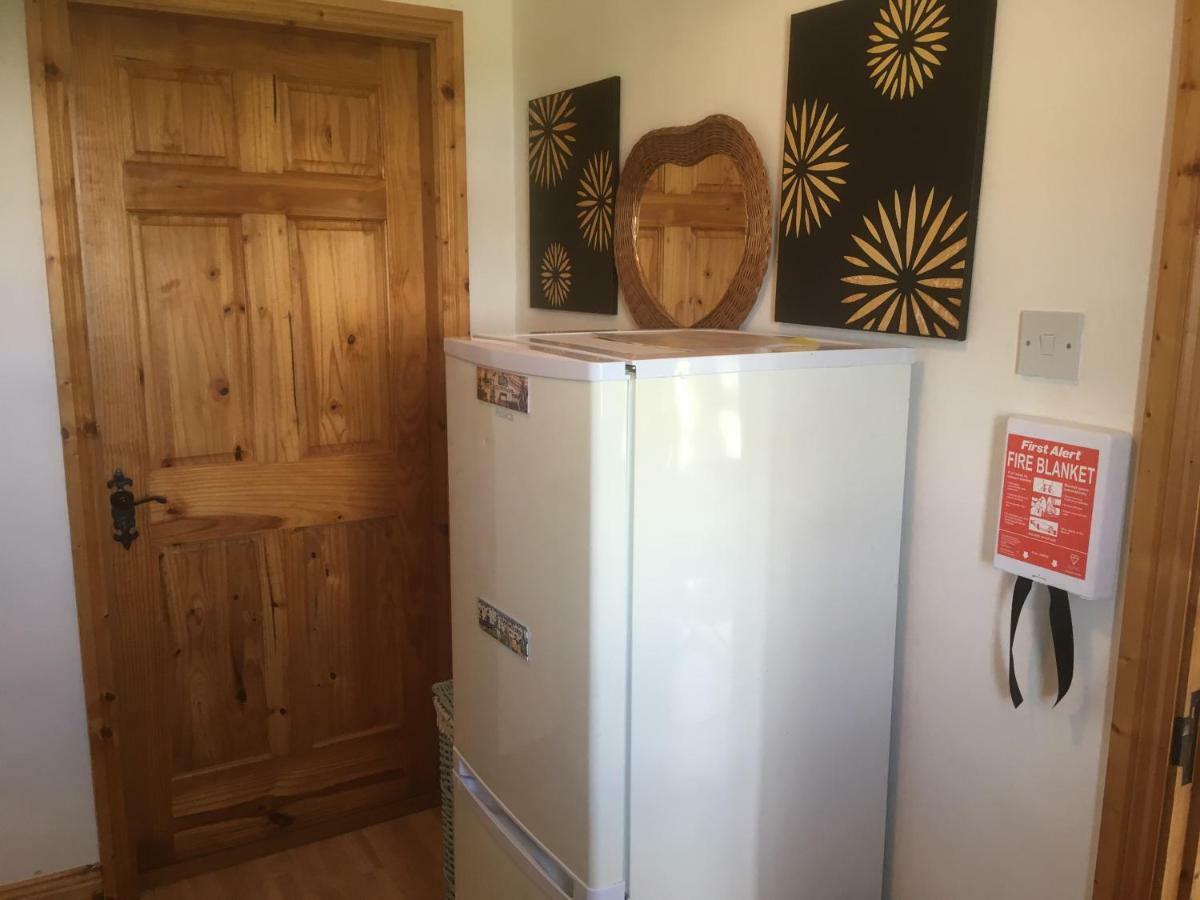 Baurleigh Studio Apartment P72F340 Lissaphooca Cross Roads Eksteriør bilde